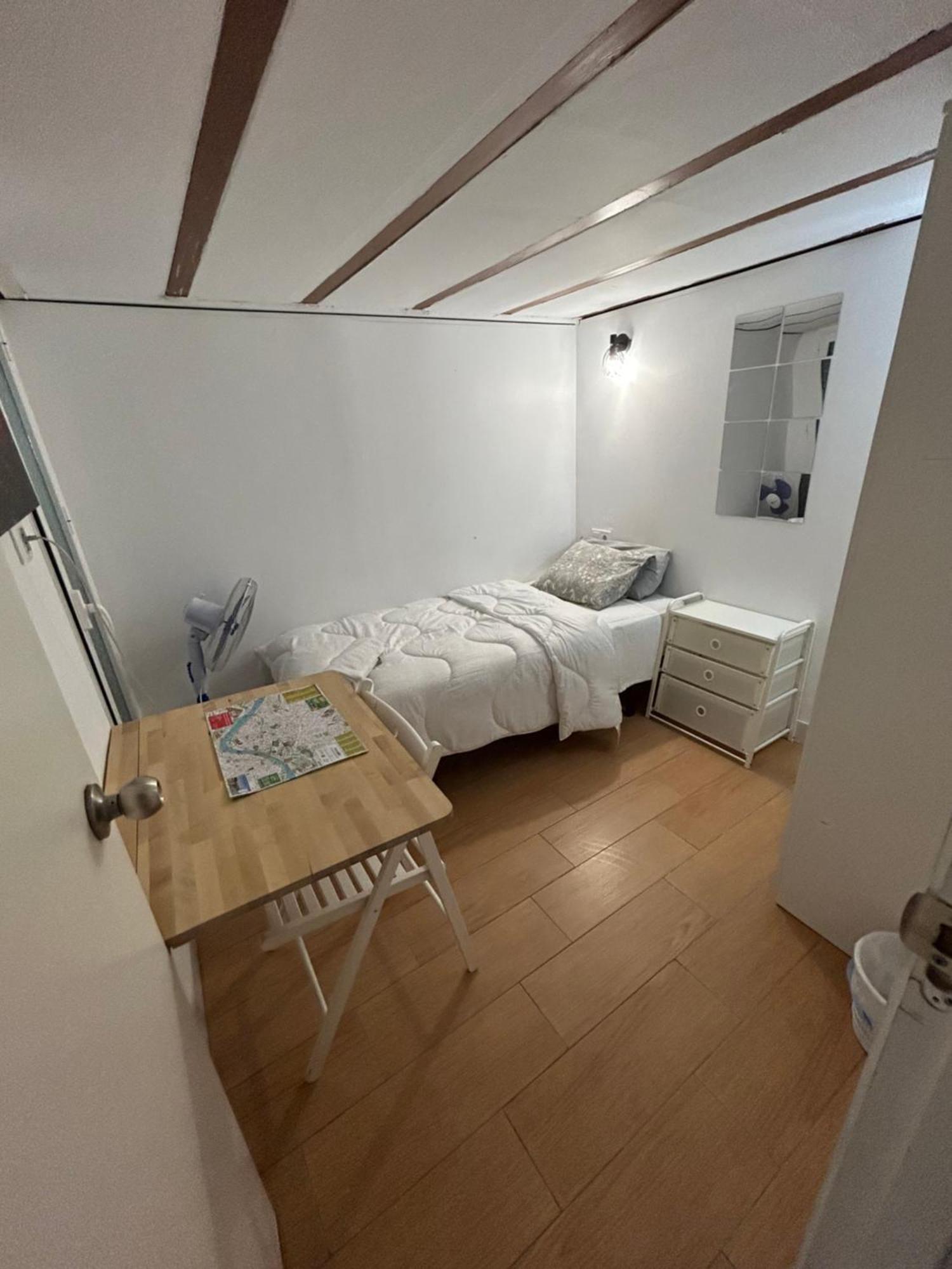 Airbhouse Private Rooms & Apartments Séville Extérieur photo
